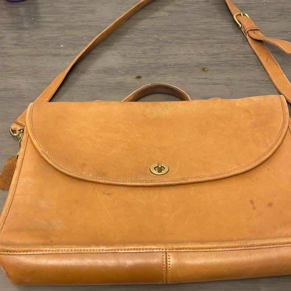 🔥Vintage Coach Briefcase 16 by 10.5 Gorgeous Tan in EUC